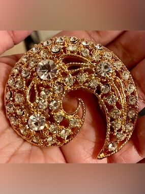 Gold Crystal Crescent Swirl Brooch - Women's Fashion Jewelry
